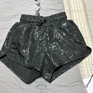 Girls black cheetah zyia shorts sz xs 5-7